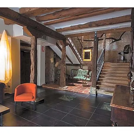 Hotel La Casona De Valbuena 4*