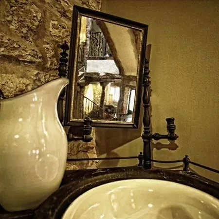 La Casona De Valbuena ホテル バルブエナ・デ・ドゥエロ